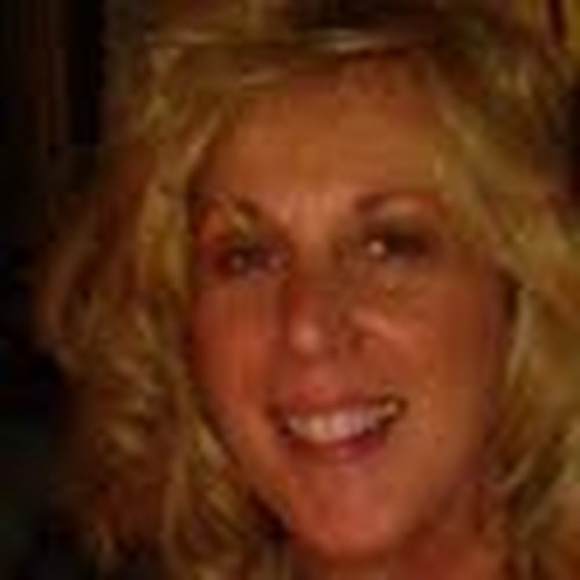 Meet your Posher, Katherine - Picture 1 of 1